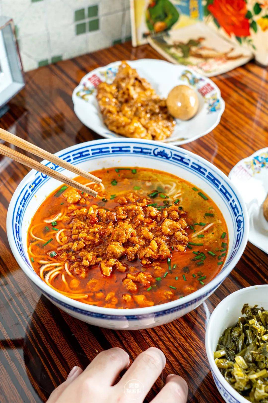 延续34年的老上海味道敢于接受上海滩任何挑战的220辣肉面馆终于开