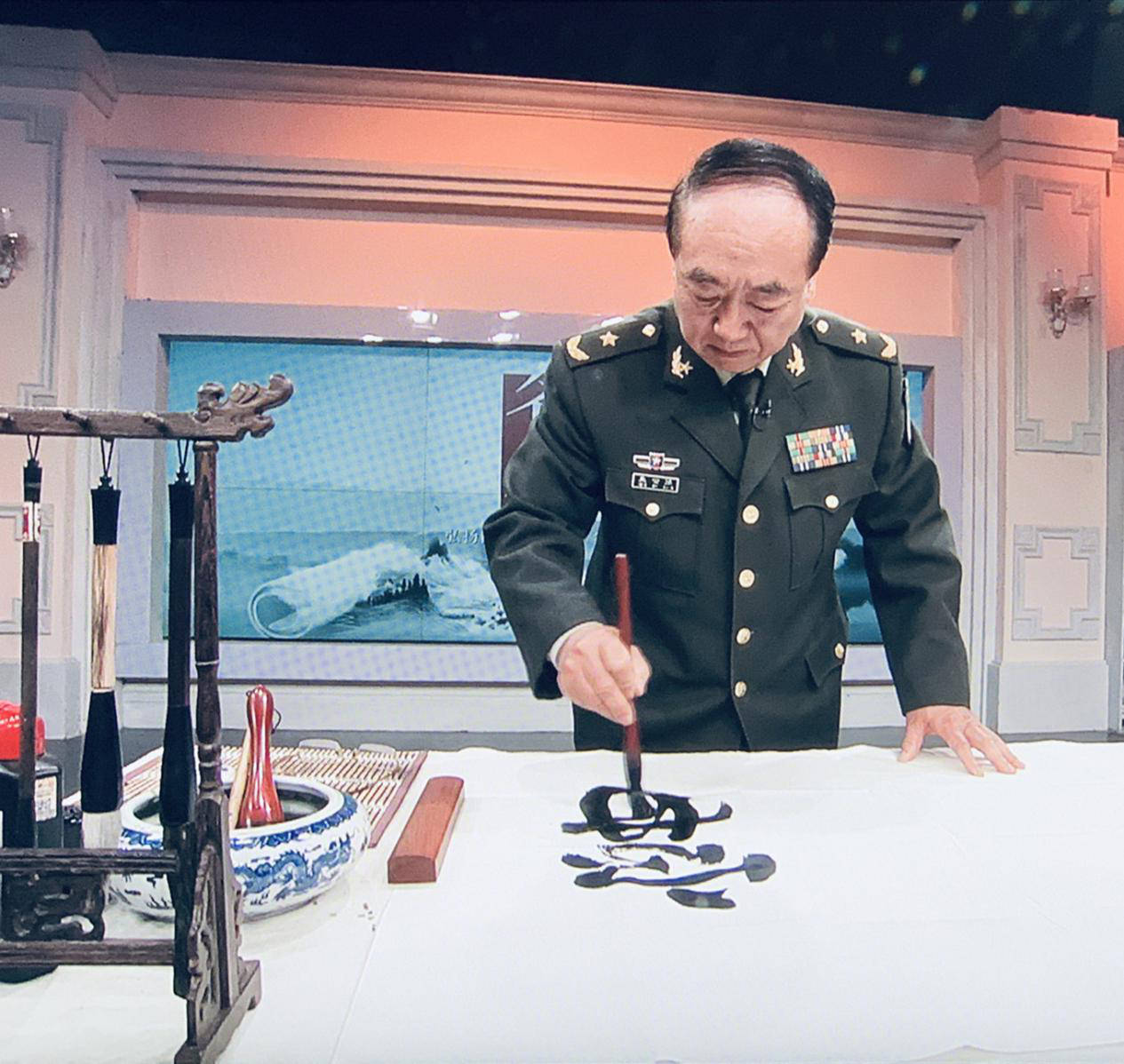 孟世强将军担任名家影响力栏目组特邀顾问并题词