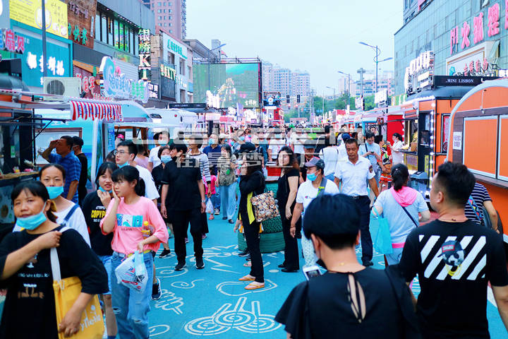 重塑百年吉祥,中国首个汽车步行街在沈阳开街了!