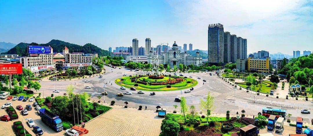 一座有仪式感的城市致敬浏阳璀璨地标