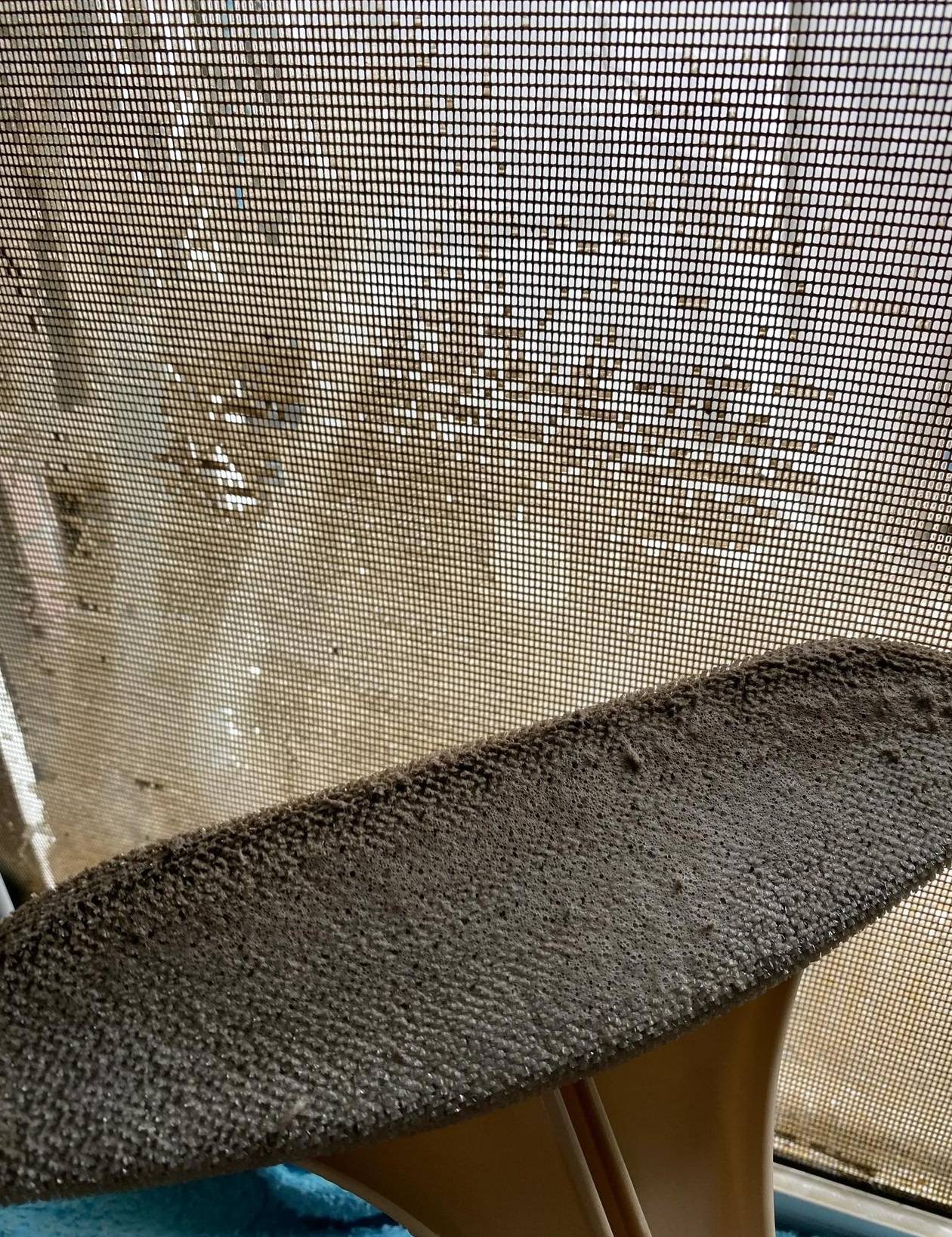 擦纱窗咯!纱窗清洁超详细步骤记录(附超给力自制清洁剂做法)