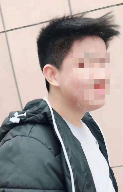 江17歲少年看守所生病死亡昏倒後繼續擦地板警方程序有問題