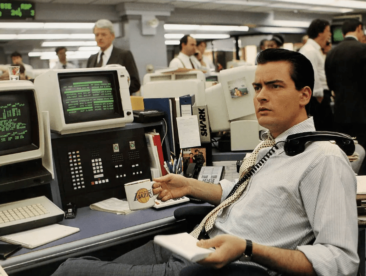 豆瓣评分8.2,本片记录了华尔街精英如何抛弃人性