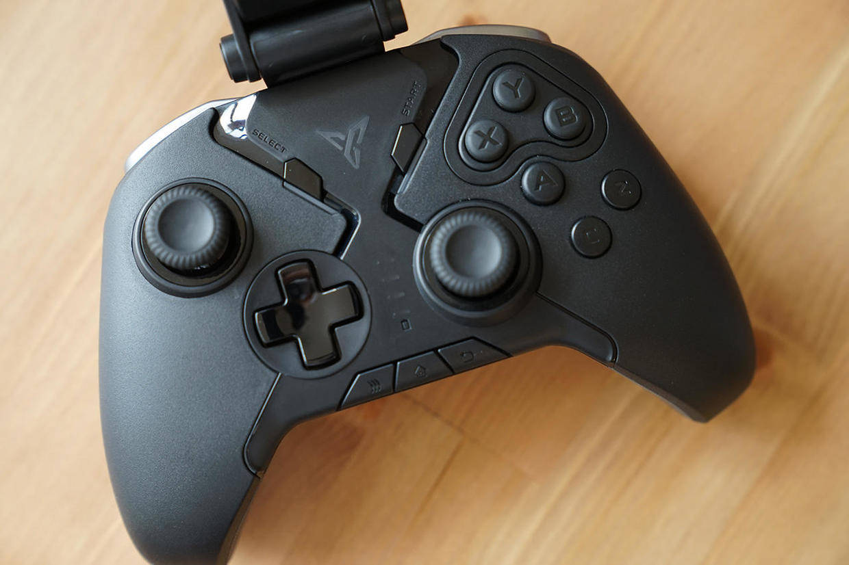 全机27键新增轮盘按键飞智八爪鱼2小试牛刀