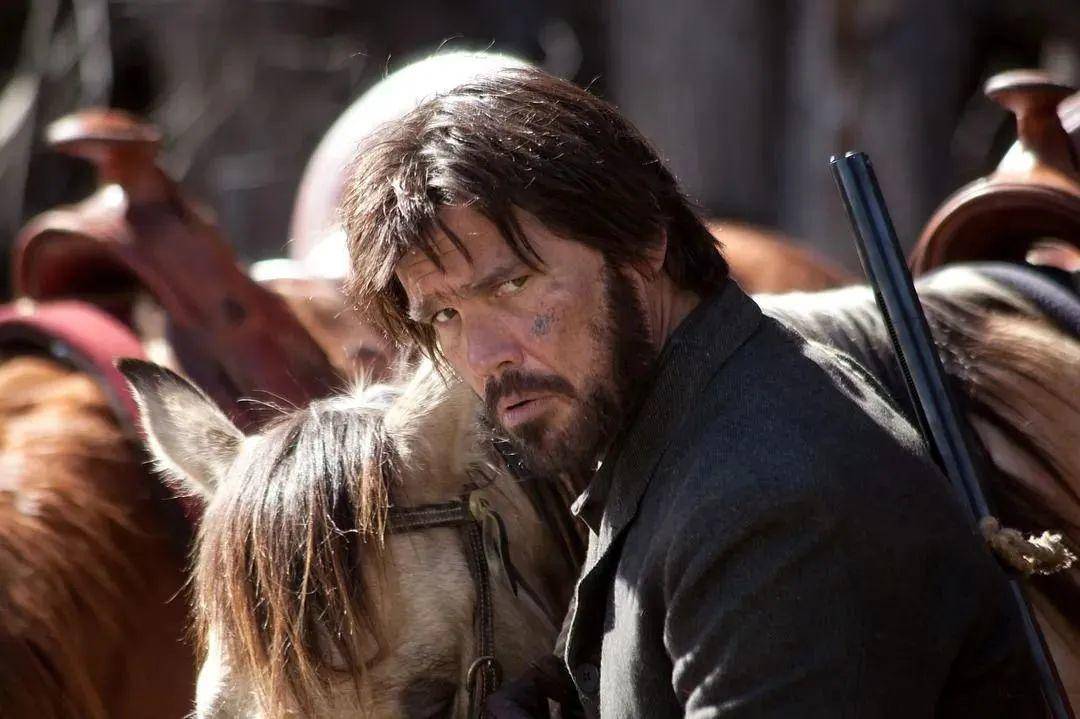 勒伯夫连夜离开,回德克萨斯养伤去了.