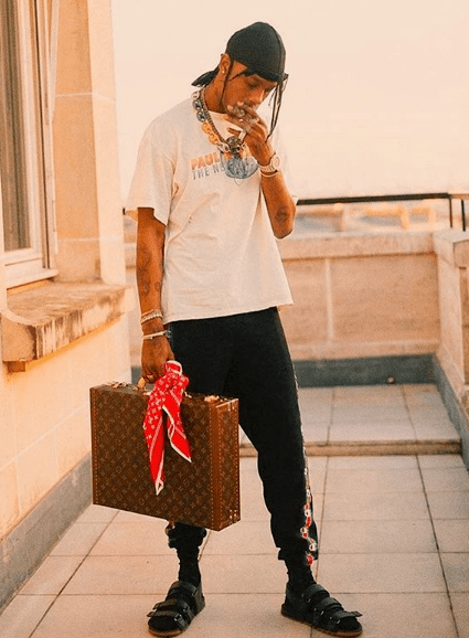 travis scott穿的单品,到底要花多少钱?