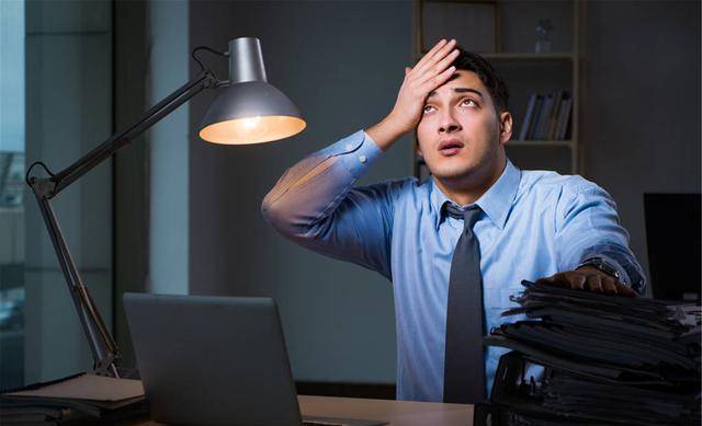 只有大脑清醒的人看起来才会精神抖擞