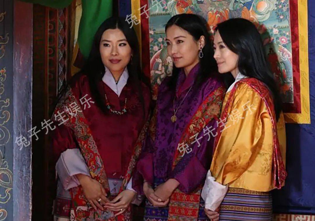 原创30岁不丹王后拉拢公主讨好国王姐妹声势大与宫外美人斗争到底