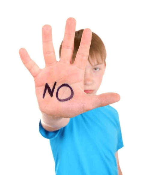 孩子不懂拒绝别人?"讨好型"人格该如何纠正,让孩子敢于说不