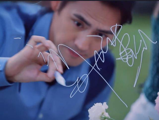 原创同样都是签名郎朗的清晰能看懂其他人签的能认清是谁算我输