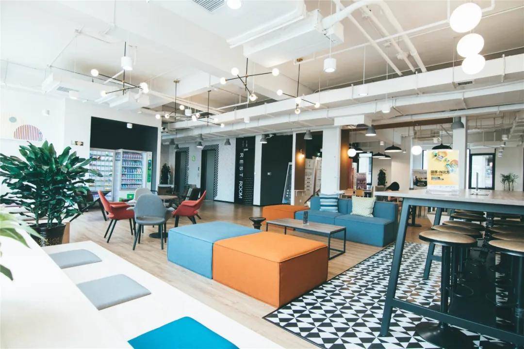 创业者该如何选择共享办公?