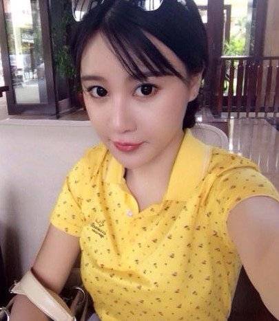 昔日大学校花,身材比例优秀,健身照美翻天_樊玲