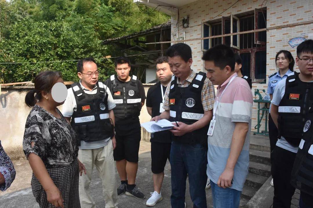 上饶横峰开展打击"老赖"强制执行行动_手机搜狐网