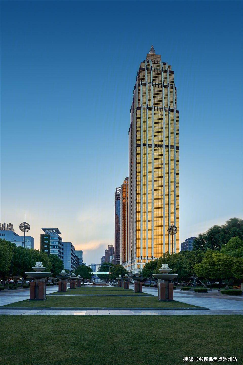 最新价格!_万华广场