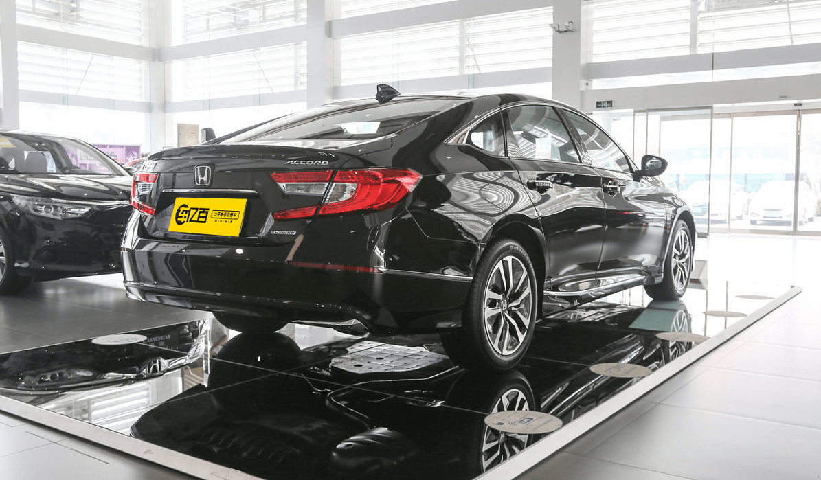 1/ 12 广汽本田 雅阁 2018款 混动 2.