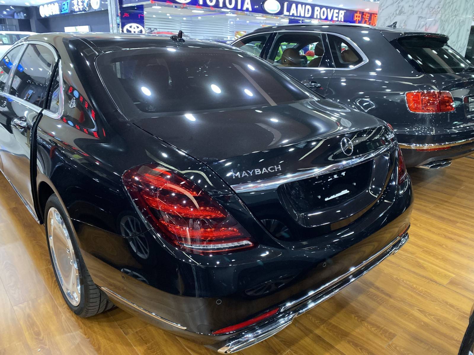 进口奔驰迈巴赫s560现车 让利特促天津售