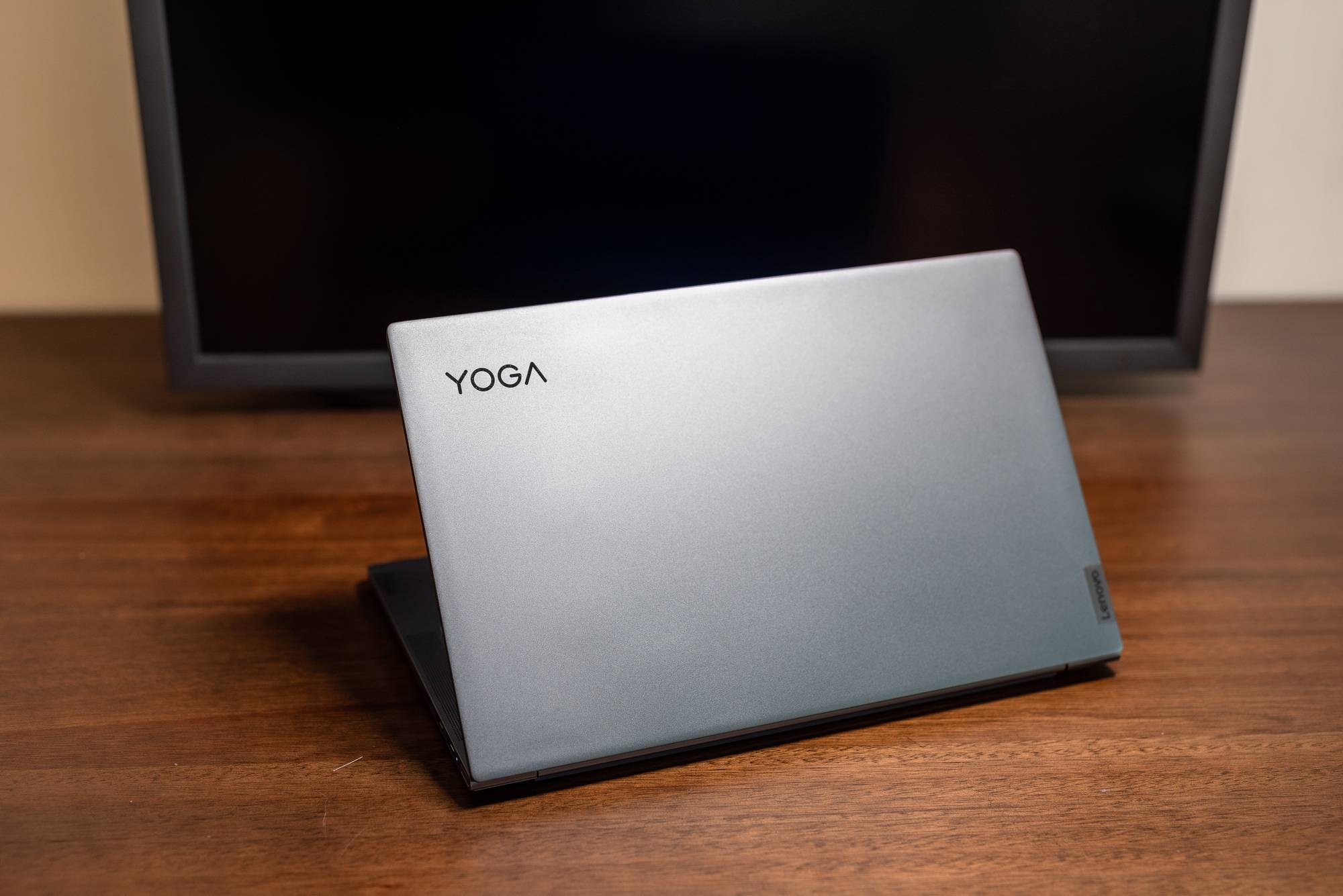 伪装成轻薄本的跑分机器联想yoga14s