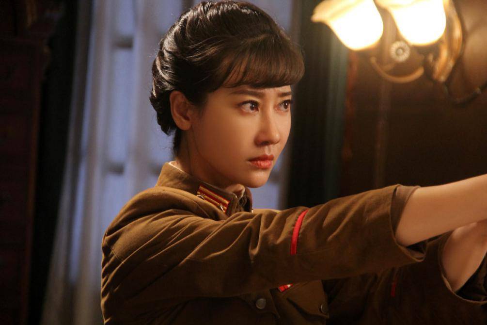 《誓盟》热播 唐妤萌演绎柔软不柔弱的英勇女性