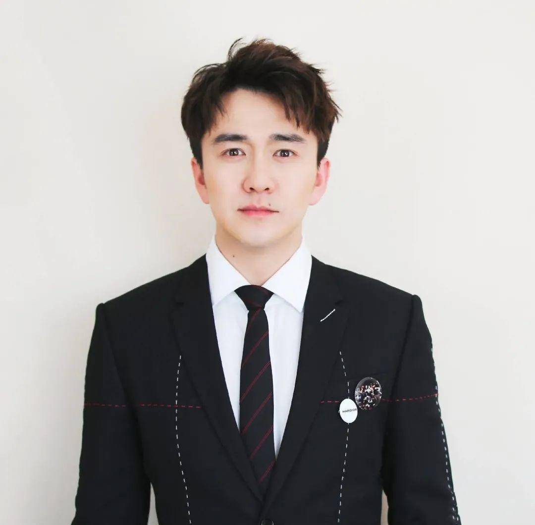 夏冰说从万茜的红与黑看人际吸引的法则