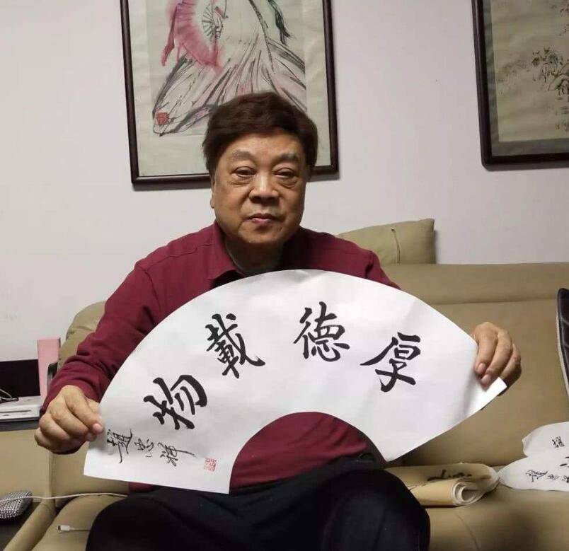 知名主持人赵忠祥,书法作品人人称赞,能当艺术家!