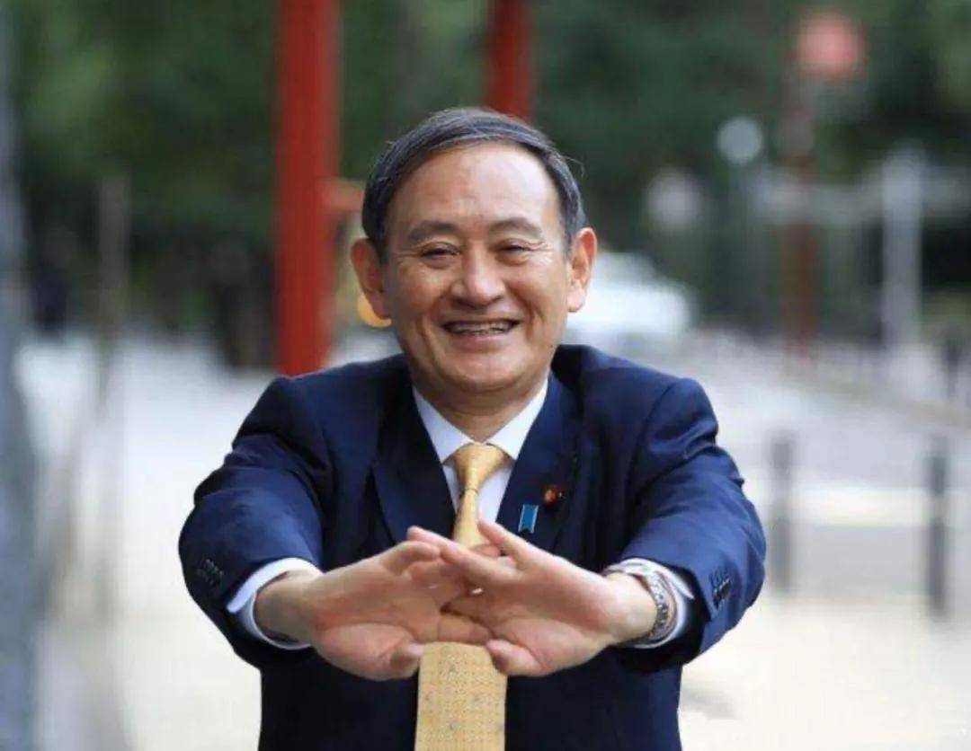 菅义伟登场
