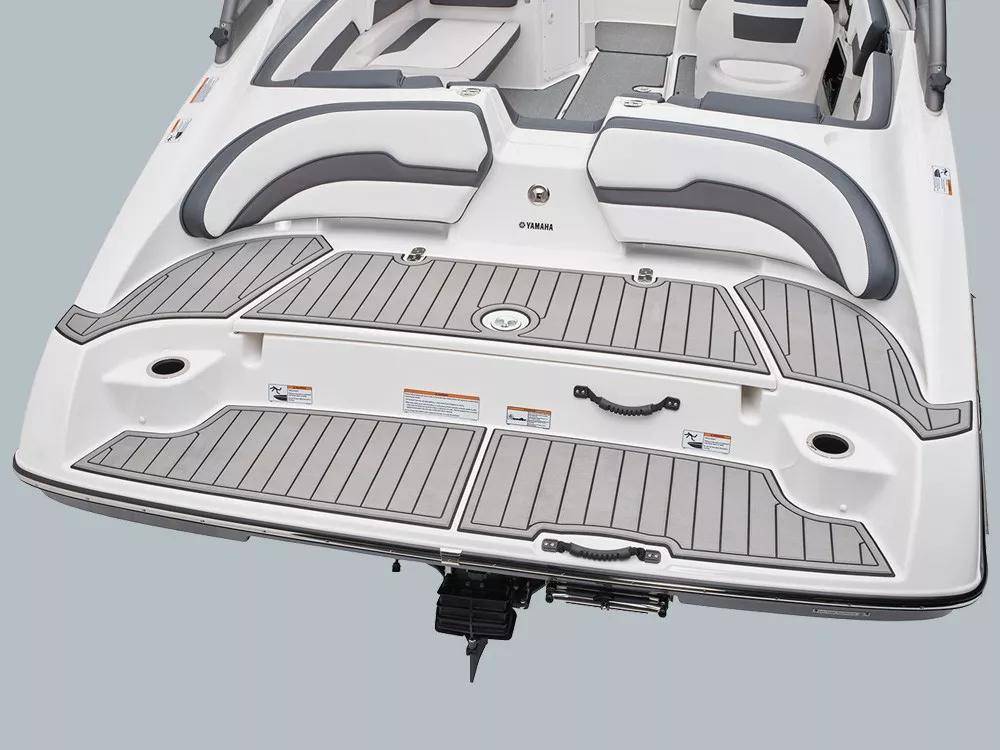 67新雅马哈ar195运动艇评测