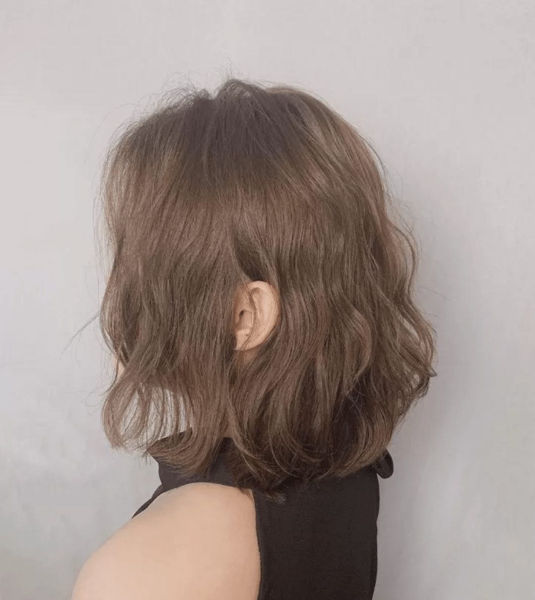 女人发型别乱剪,洋气烫发16款送给你,很适合细软发质的女性