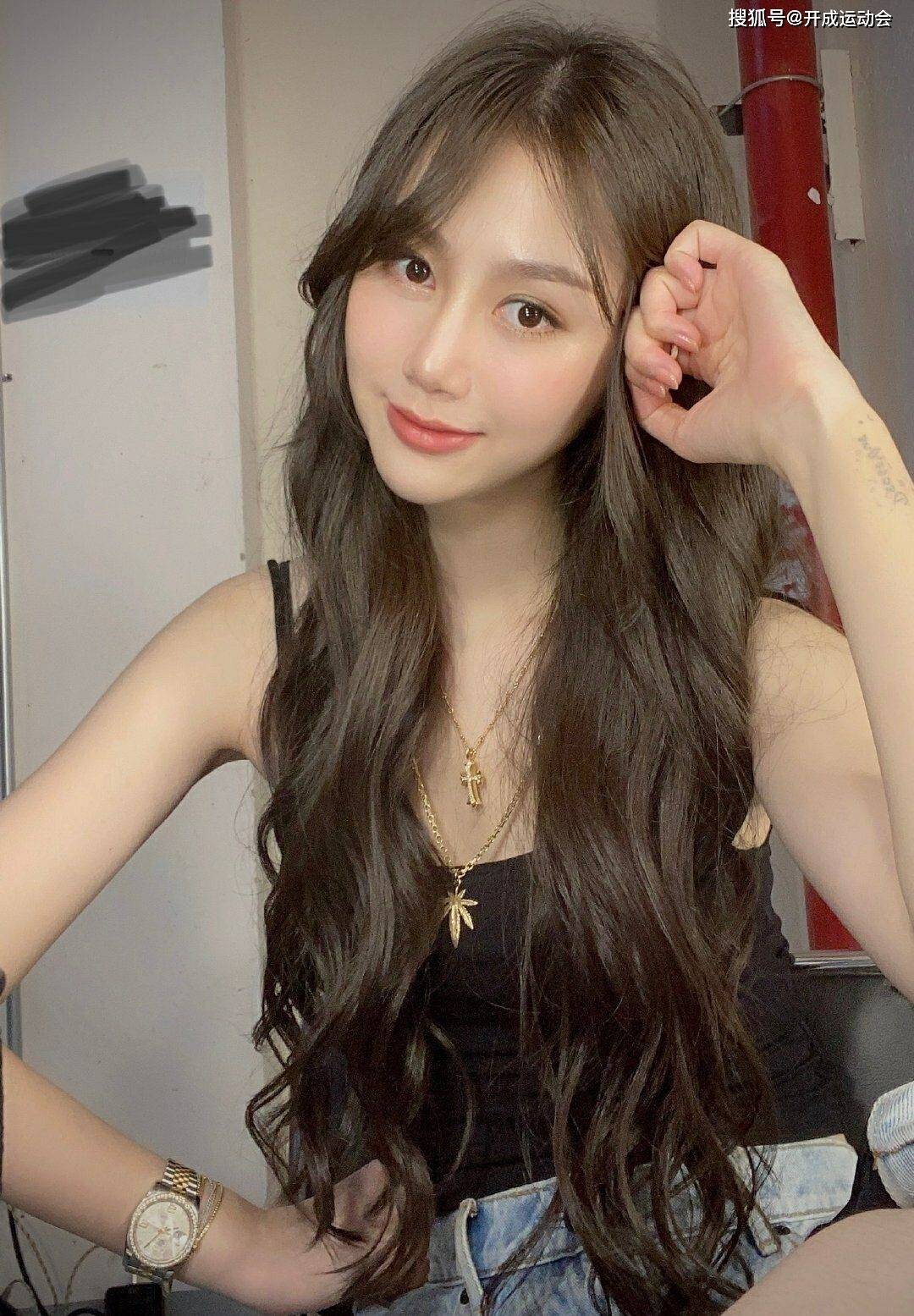 陈露,久违的猫步,宛如仙女,孙悦好福气_手机搜狐网