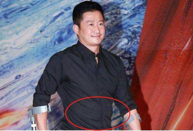 吴京发福后肌肉消失不见,体重正向于谦看齐,还是那个战狼吗?