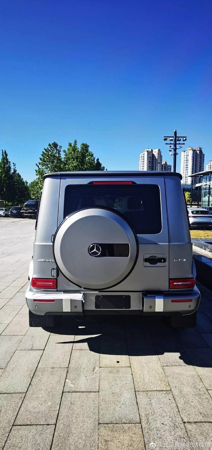 北京奔驰4s店g63世界再喧嚣也要记得_思考