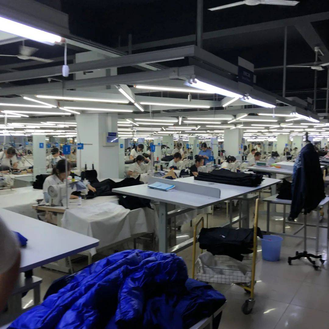 北京服装代工厂图片