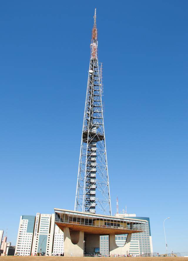 各大洲最高电视塔对比,亚洲胜出,北美的太过另类_手机搜狐网