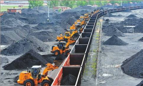 但它却以中国仅1%的营业里程,完成了全国铁路20%,全国13%的煤炭运输量