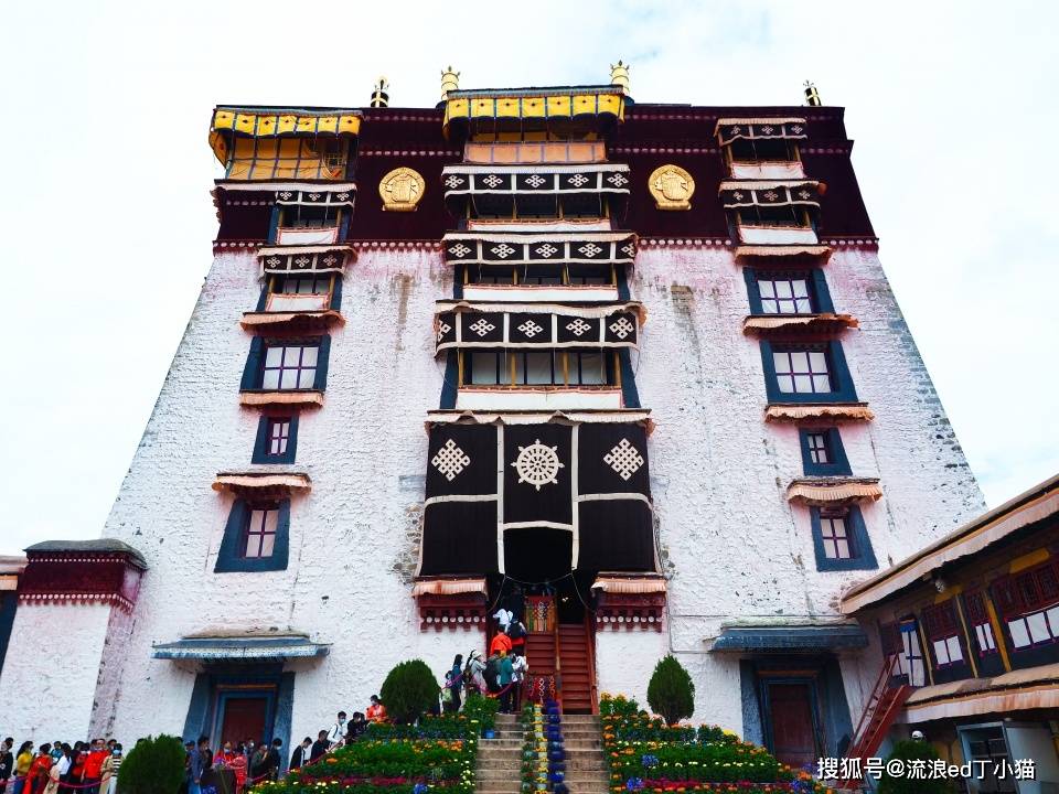 布达拉宫门票高昂旅人却欣然买单皆因精美绝伦的内殿太妙了