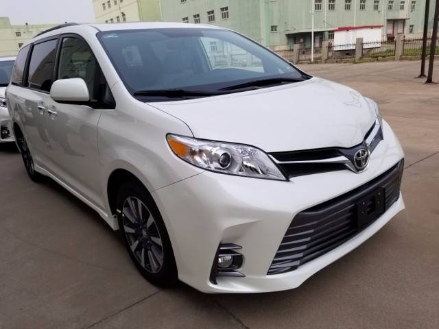 2020款丰田塞纳现车热惠 豪华商务家族设计