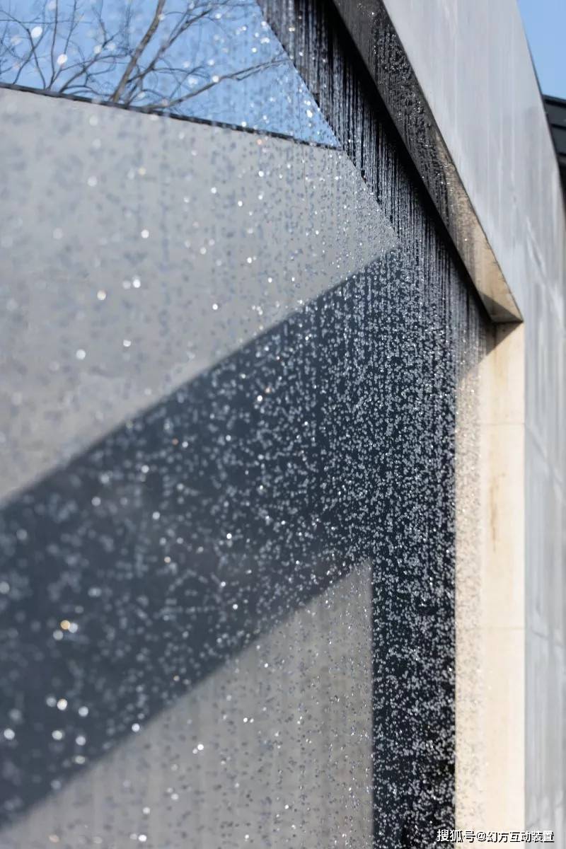 互动设备美轮美奂的水帘