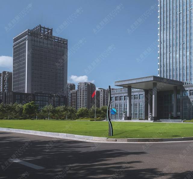 深圳高端智慧商务区(星河world)项目,是5g综合杆真正迈步5g融合发展的