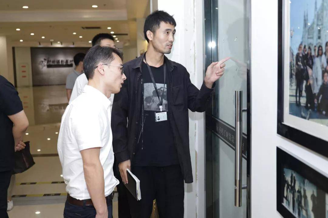 嘉兴市委副秘书长汪洪波调研圣玛丁服装设计学校海宁校区