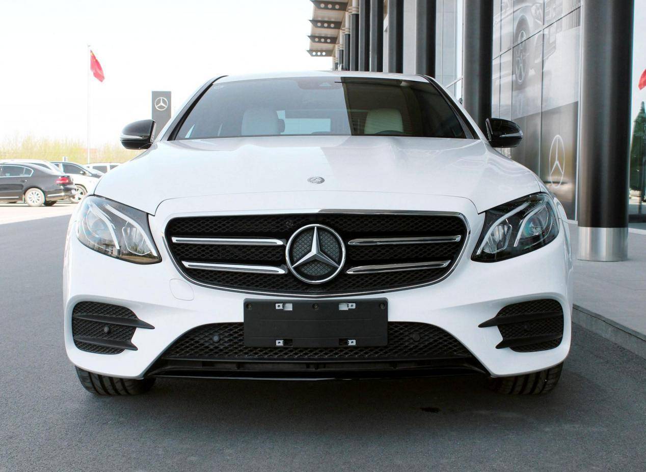 新款奔驰e级正式上市回顾80年演变史这一代算成功吗