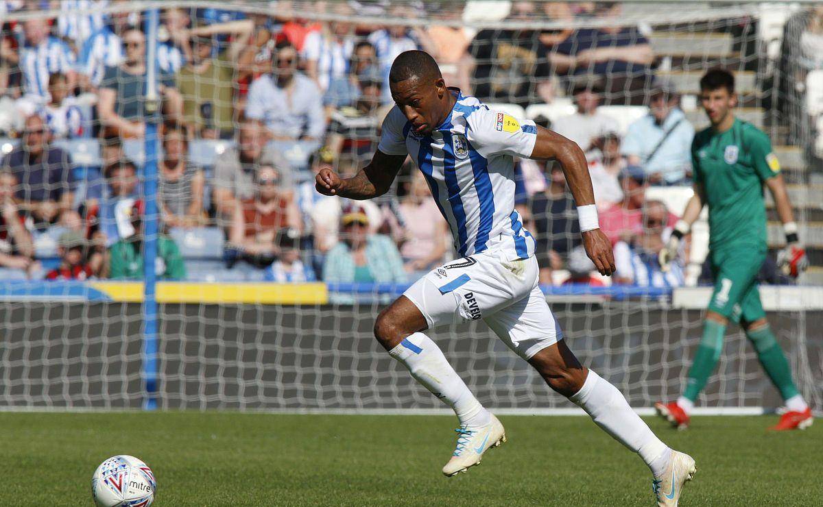 原创浅谈足球联赛奥厄vs菲尔特哈德斯菲尔德vs诺丁汉森林