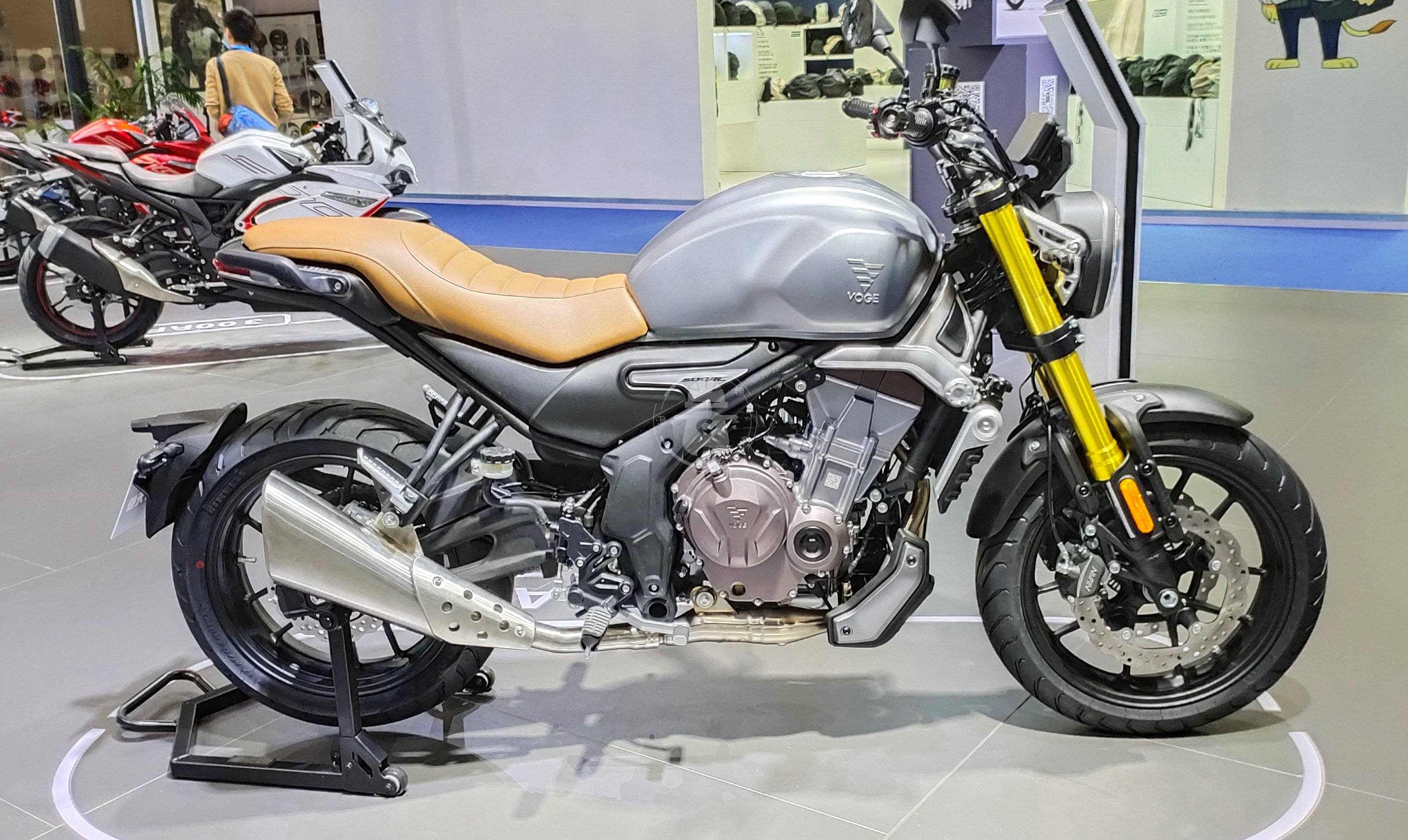 无极500ac后来居上幼狮500迎来最强对手摩博会现场解析