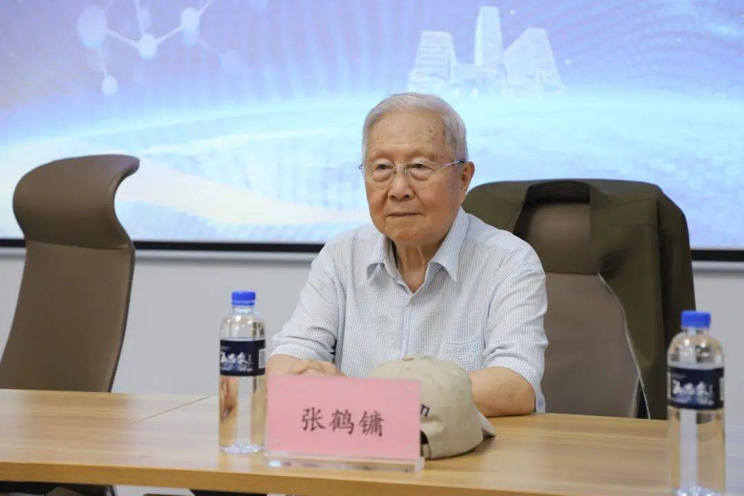 济南齐鲁制药厂40个选送课题获得第41次全国医药行业