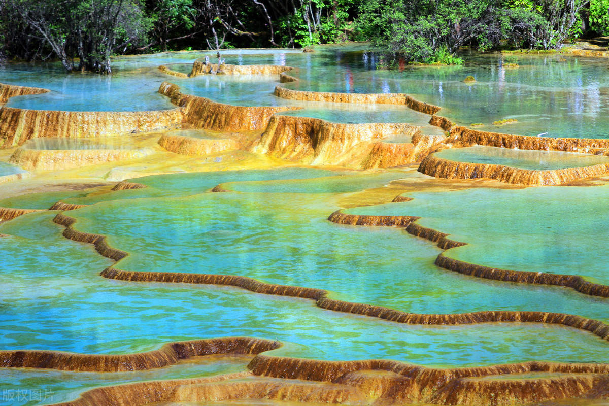 黄龙五彩池
