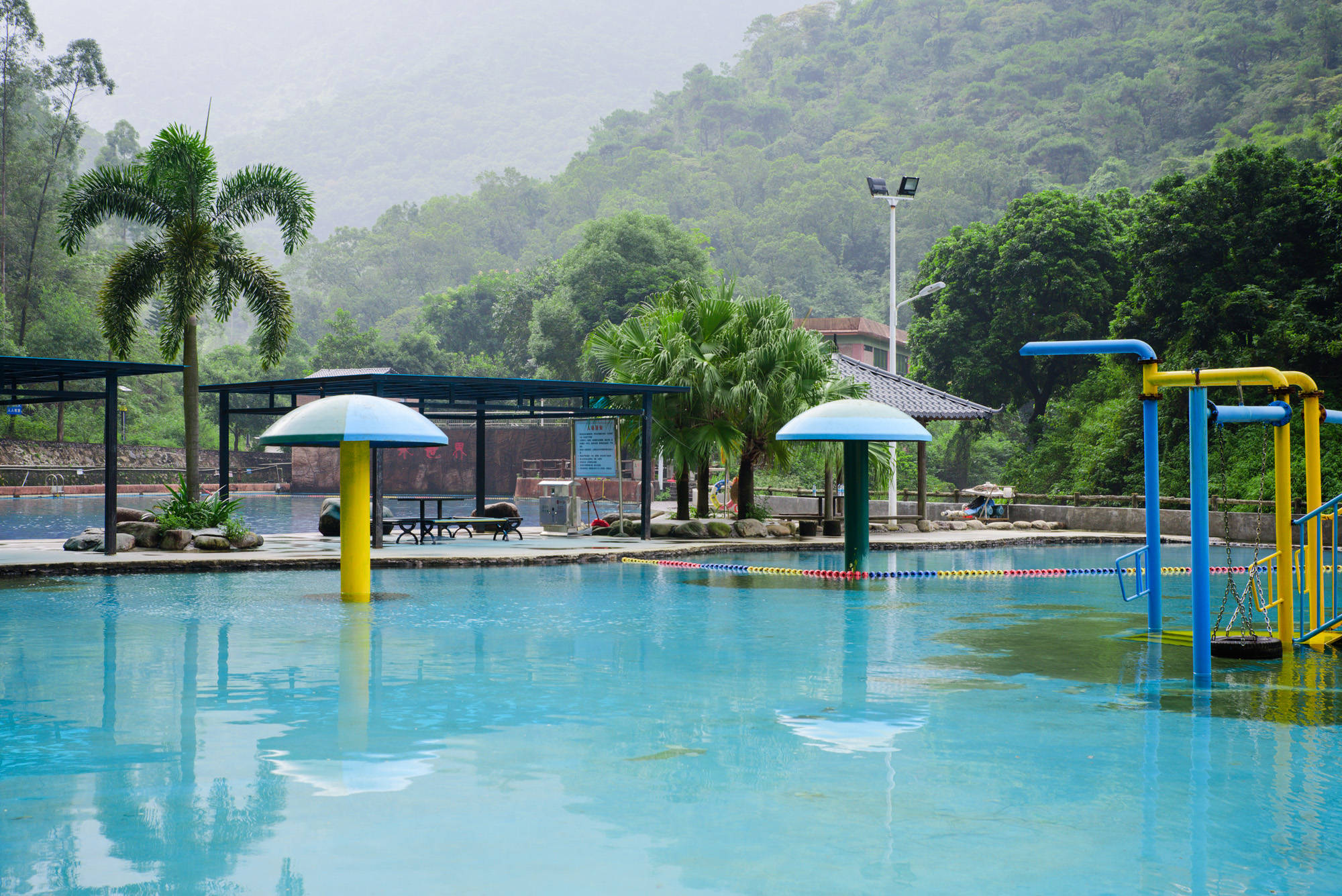 广东肇庆版的小九寨沟,不仅是天然大氧吧,还是绝佳的避暑胜地!