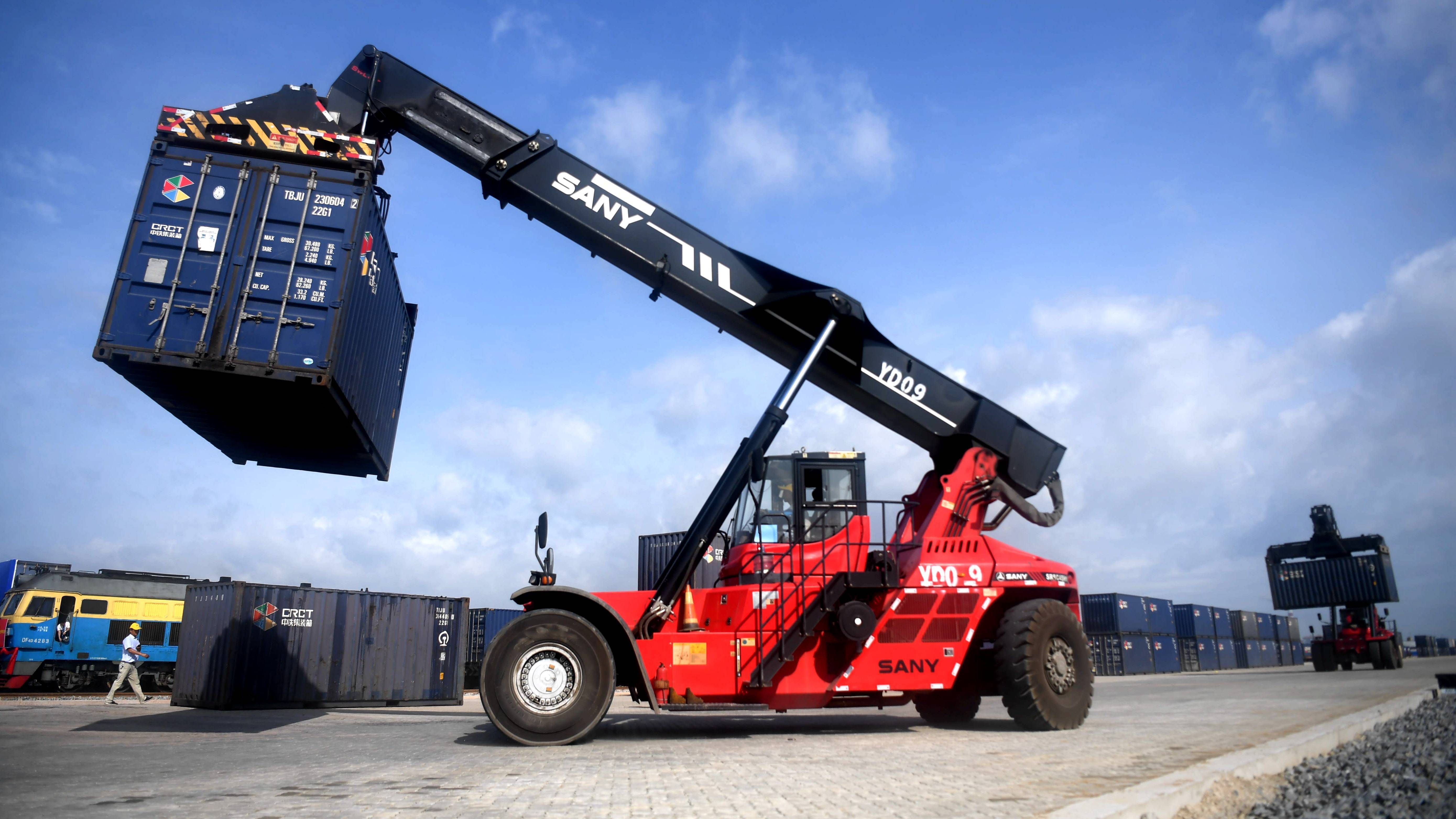 厦门云之巅 2020-09-28 09:48 集装箱货物运输作为先进的现代化货物