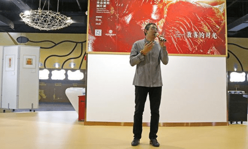 全球馆藏琥珀珍品图片展于近日在松岗世纪琥珀博物馆开幕