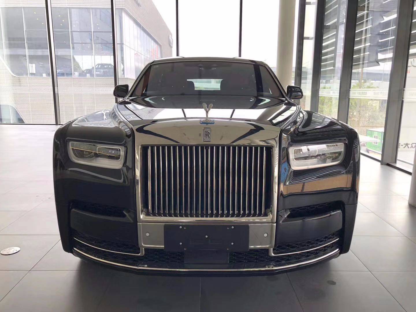 2020款劳斯莱斯幻影现车配置齐全价格划算