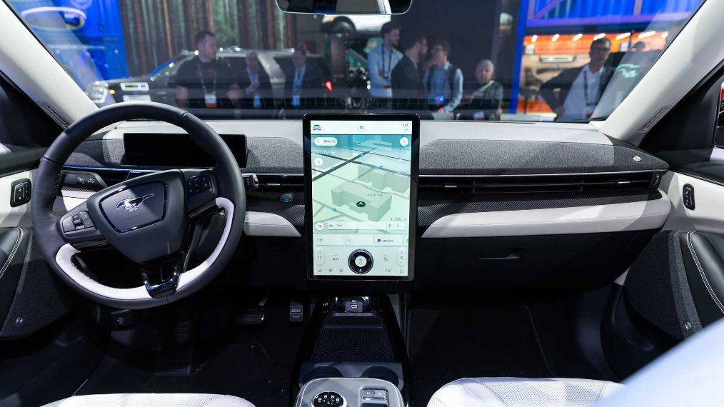 野马mache价格发布将成为特斯拉最大的对手