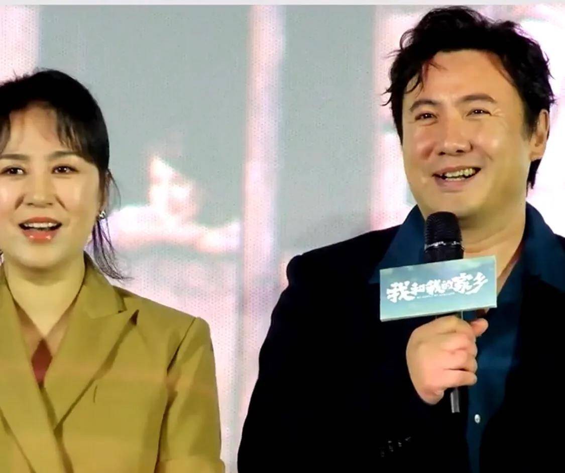 沈腾随马丽"月子肥",再合作校草已变油腻大叔,双下巴撞脸贾玲