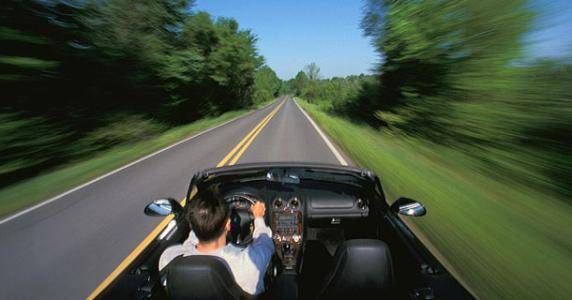 路怒引发危险驾驶罪忍一时风平浪静一动手两败俱伤